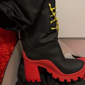 D squared boots